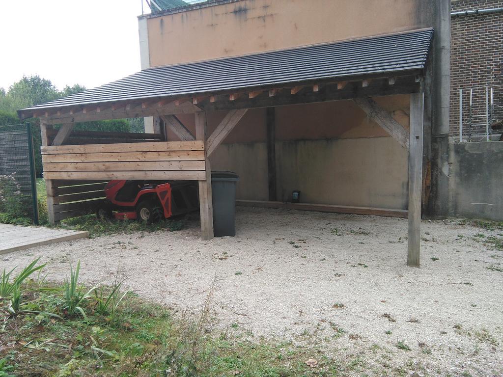 Le Betrot Bed & Breakfast Estissac Dış mekan fotoğraf